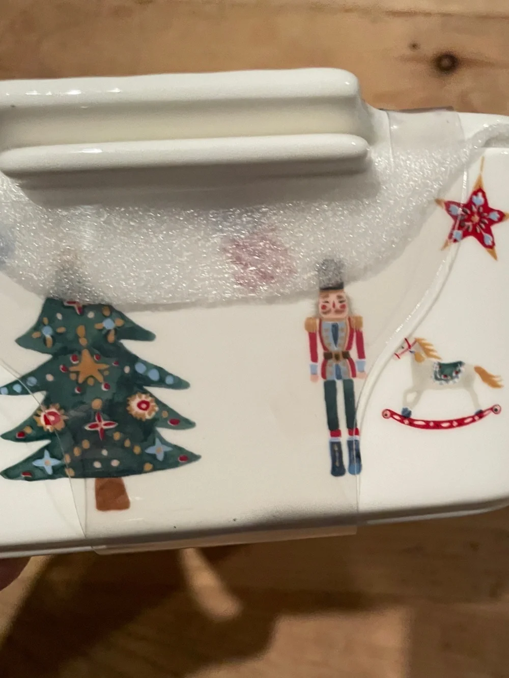 NWT Grace Pantry Lidded Baker Tray Oven Safe Festive Holiday Trivet